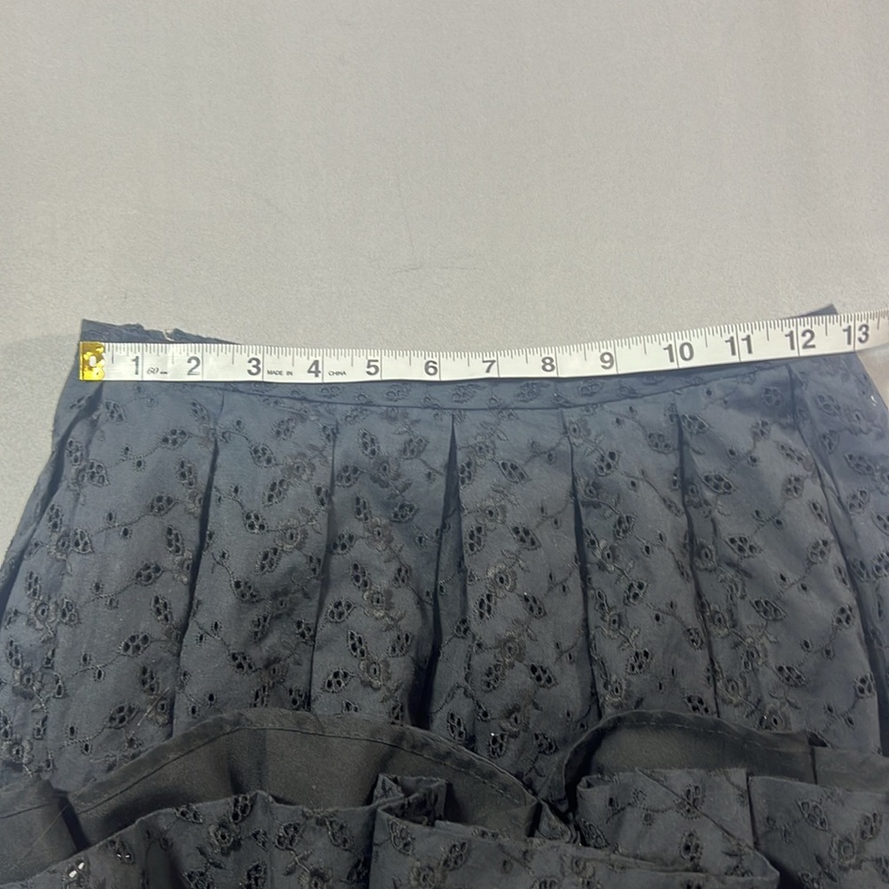 Neiman Marcus black midi skirt size 6 - Picture 4 of 10